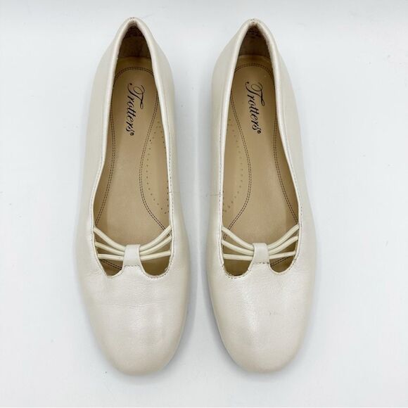 Trotters Womens Pearlized Ivory Leather Slip On Dress Shoe Flats Almond Toe 7 W - Picture 5 of 14